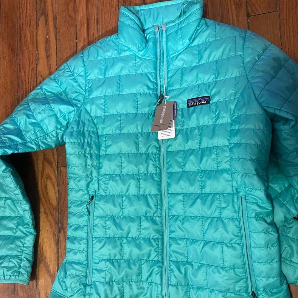 Patagonia light puffer jacket